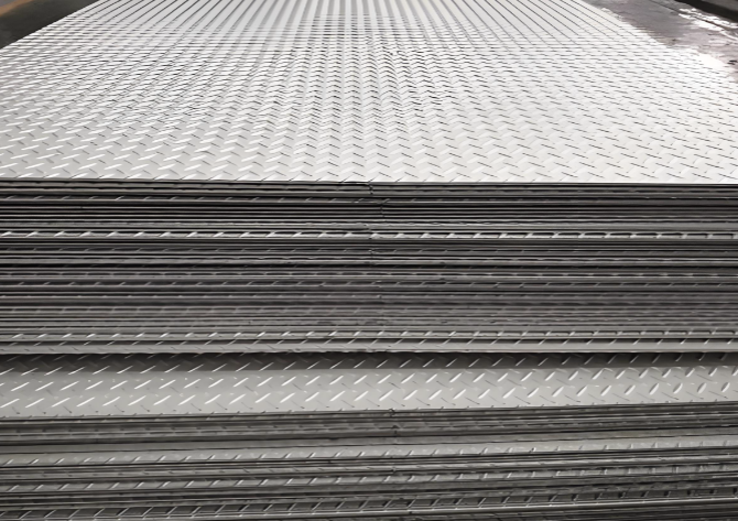 上海不锈钢防滑板厂家电话